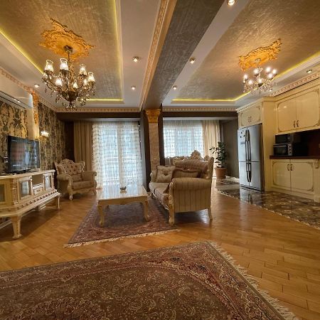 Park Azure Louvre Apartment Μπακού Εξωτερικό φωτογραφία