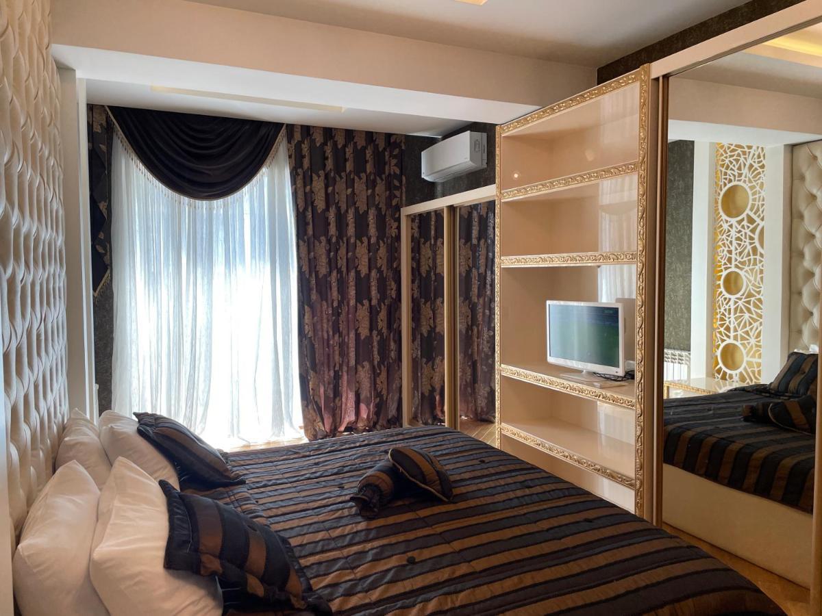 Park Azure Louvre Apartment Μπακού Εξωτερικό φωτογραφία
