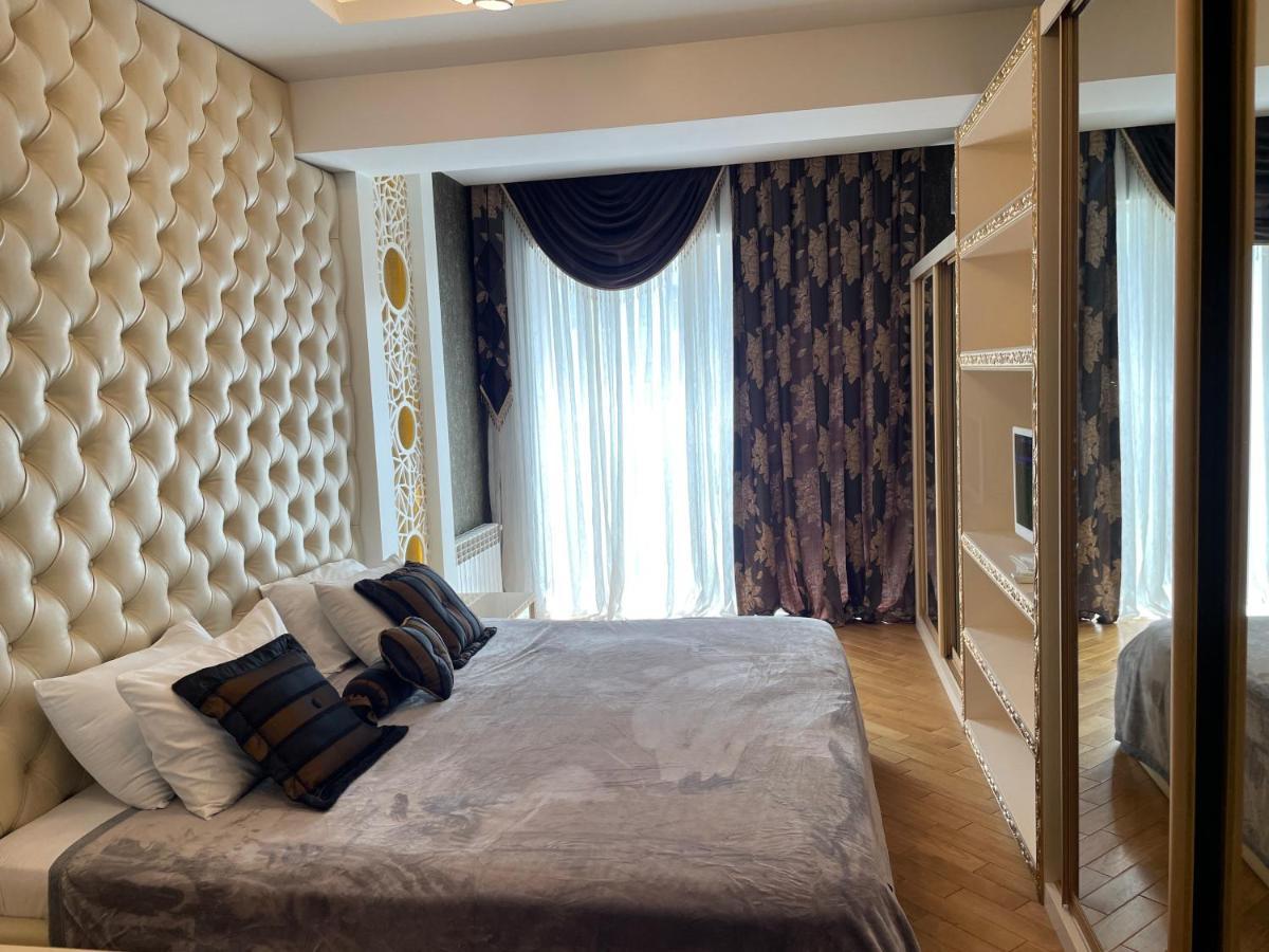 Park Azure Louvre Apartment Μπακού Εξωτερικό φωτογραφία
