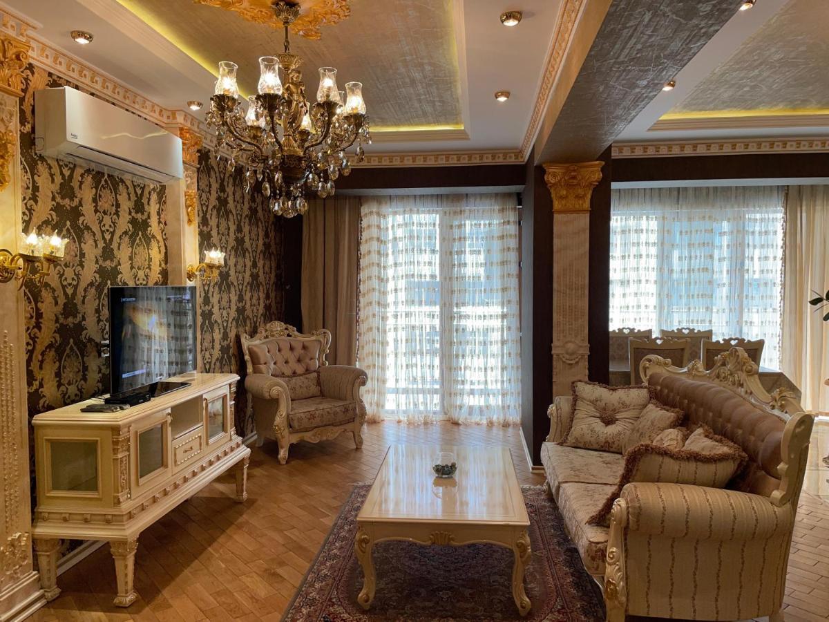 Park Azure Louvre Apartment Μπακού Εξωτερικό φωτογραφία