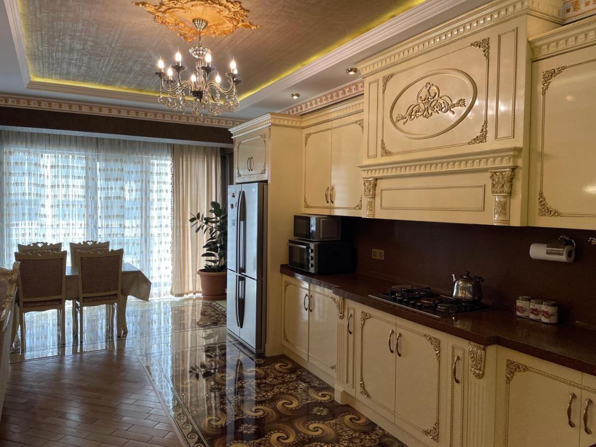 Park Azure Louvre Apartment Μπακού Εξωτερικό φωτογραφία