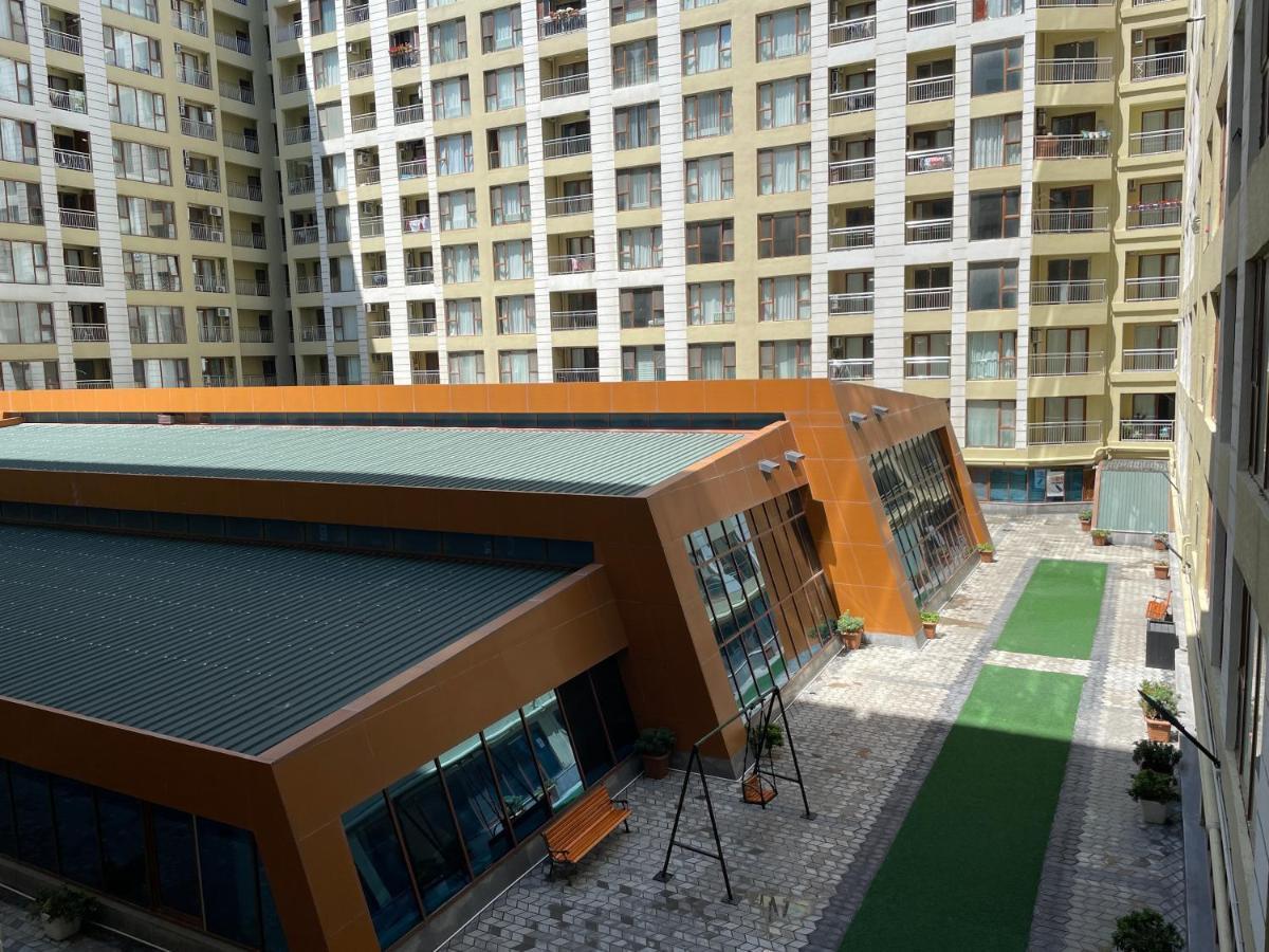Park Azure Louvre Apartment Μπακού Εξωτερικό φωτογραφία