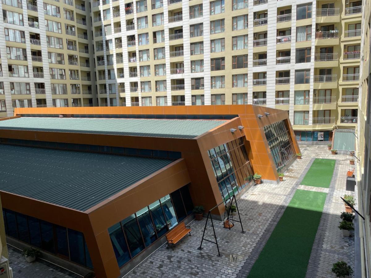 Park Azure Louvre Apartment Μπακού Εξωτερικό φωτογραφία