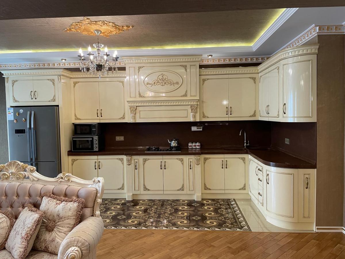 Park Azure Louvre Apartment Μπακού Εξωτερικό φωτογραφία