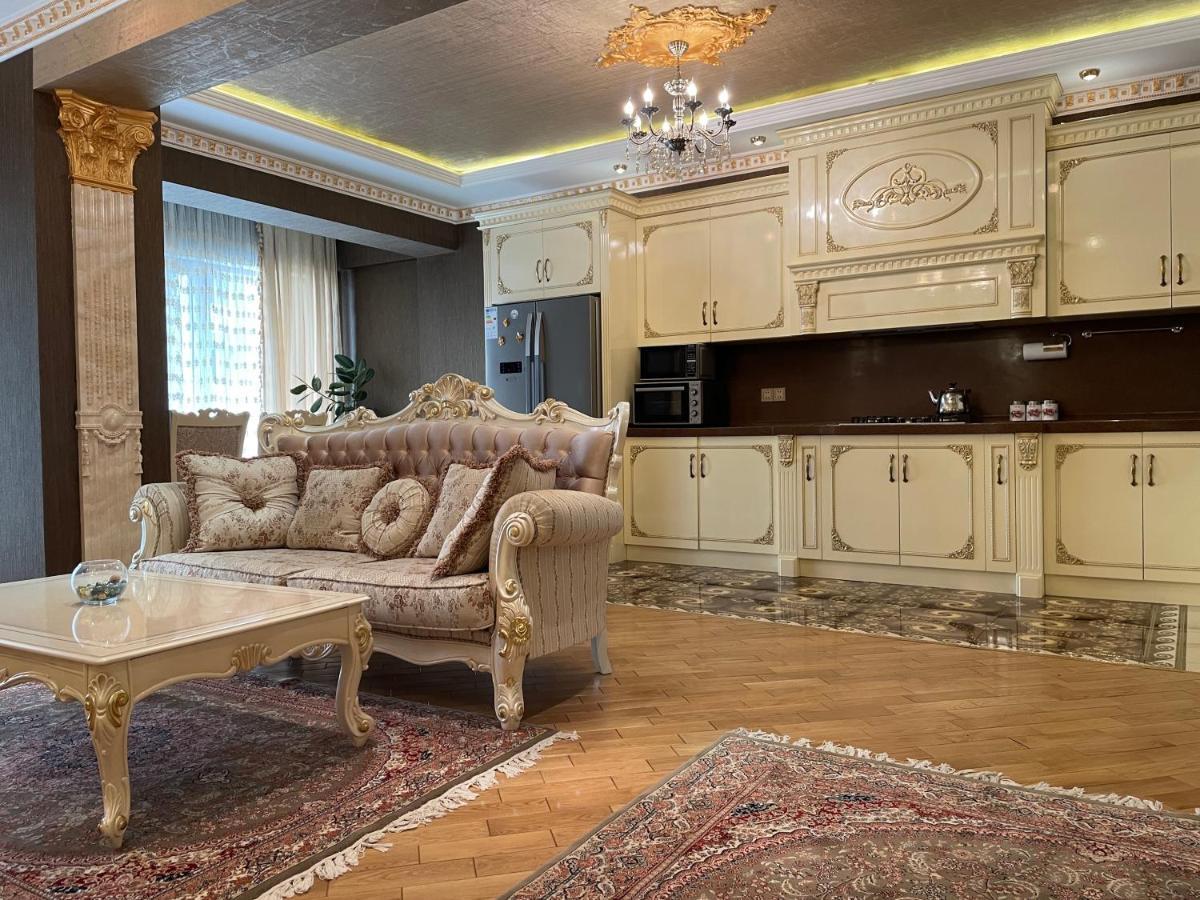 Park Azure Louvre Apartment Μπακού Εξωτερικό φωτογραφία